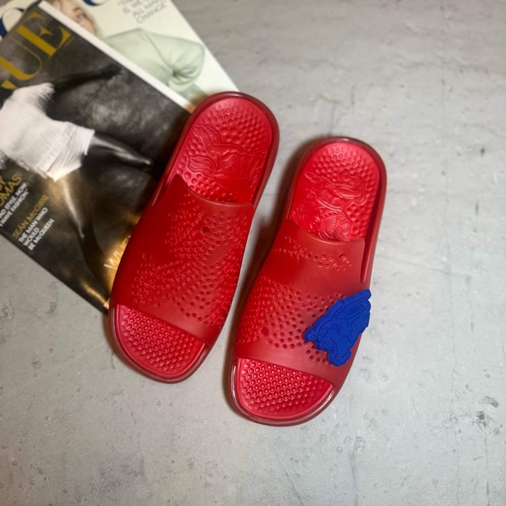 New BURBERRY RUBBER SLIDE SANDAL STINGRAY Color Pillar  WOMENS UK 4 EU 37 US 7